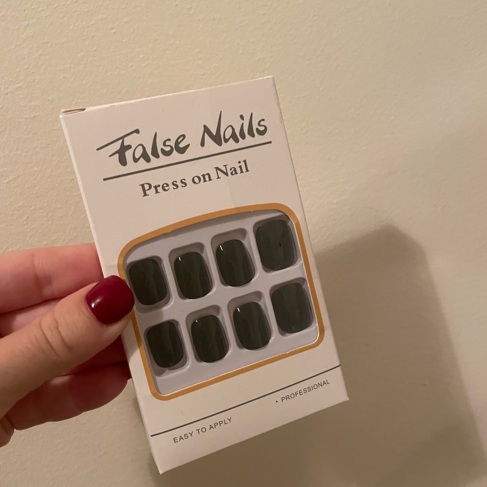 False nails